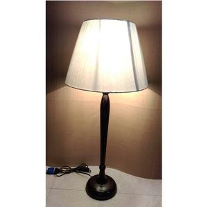 โคมไฟตั้งโต๊ะข้างเตียงทำจากผ้าสีเบจสุดหรูพิเศษพร้อมดีไซน์ที่เป็นเอกลักษณ์สำหรับห้องนอนหรือโรงแรม - Product Image 3