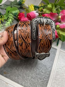 เข็มขัดหนังสีน้ำตาลพร้อมหัวเข็มขัดทองแดงปรับความยาวได้กว้าง5ซม. เครื่องมือทำด้วยมือดีไซน์ใหม่ - Product Image 4