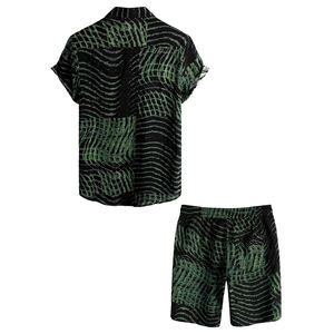 เสื้อยืดพิมพ์ลายสำหรับผู้ชายชุดสั้น - Product Image 2