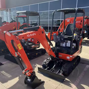 Mini-excavatrice sur chenilles Kubota KX018-4, excavatrice compacte sur chenilles pour travaux agricoles, construction et aménagement paysager - Product Image 1