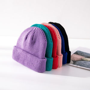 Ensemble de bonnet en jacquard en tricot uni personnalisé bonnet d'hiver en acrylique doux avec manchette pliée pour hommes femmes en 6 couleurs unies à la mode - Product Image 2