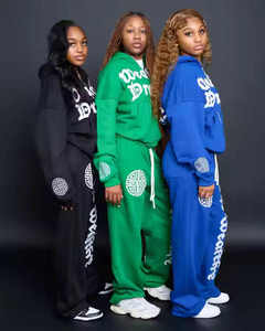 Chándal de mujer Tech Fleece de algodón 100% de alta calidad, chándal de dos piezas de gran tamaño bordado para damas - Product Image 1