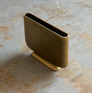 Vase à fleurs en métal antique vintage moderne fait à la main, vase décoratif en métal classique pour mariage, salon, Noël, style côtier - Product Image 2