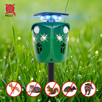 Répulsif d'animaux d'extérieur à couverture sur trois côtés avec lumière LED clignotante et technologie de haut-parleur ultrasonique 3840