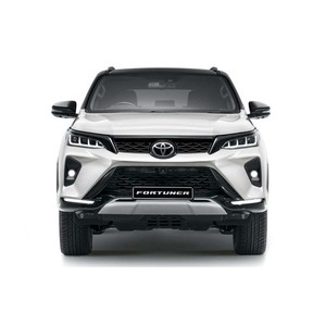 Toyota Fortuner usado, se entrega con suspensión fuerte y gran distancia al suelo. - Product Image 3