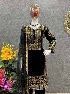 กำมะหยี่วิสคอสหนักพร้อมงานปักหนักด้วยงานปักเพชรด้วยงานฝีมือแฟนซี Moti ลูกไม้เต็มขอบแขน - Product Image 2