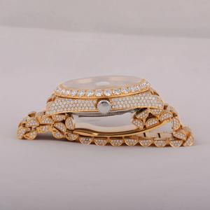 Relógio de Luxo Hip Hop Masculino com Movimento de Quartzo, Mostrador de Vidro, Totalmente Cravado com Moissanite VVS de Excelente Qualidade - Product Image 2