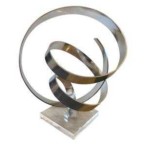 Sculpture moderne en acier inoxydable poli avec des caractéristiques de conception tourbillonnante dynamique Sculpture moderne en métal bouclé de style antique - Product Image 1