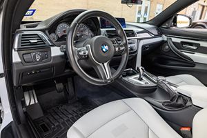 BMW M4 Coupé 2020 con Paquete de Competición, Disponible en Versiones con Volante a la Izquierda/Derecha, a Precio Accesible - Product Image 6