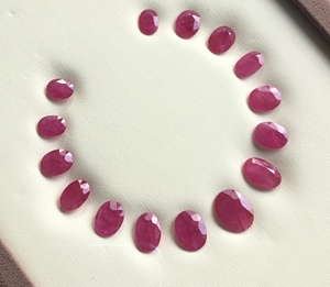 88.13กะรัตทับทิมโมแซมเบคหินเจียระไนเหลี่ยมเพชรพลอยเทียมสำหรับทำเครื่องประดับอัญมณีธรรมชาติ - Product Image 2