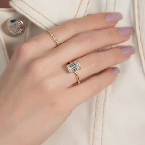 10x7mm corte esmeralda diamante blanco plata esterlina 18K chapado en oro minimalista solitario anillo de compromiso clásico nupcial boda - Product Image 2