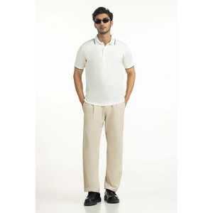 Polo brodé coupe classique, technique, de haute qualité, en Spandex respirant, infroissable, options coupe ajustée ou ample, couleur unie - Product Image 1