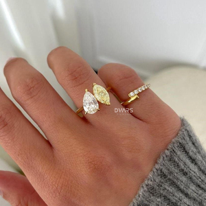 Toi et Moi แหวนหมั้นเพชรสองเม็ดสีเหลืองมาร์คีส์แฟนซีและลูกแพร์ตัดทอง - Product Image 2