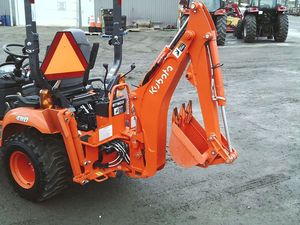 Tracteur de jardin Kubota LA34 4x4 abordable avec chargeur frontal et pelle arrière, tracteur multifonctionnel à roues de 25 CV - Product Image 6