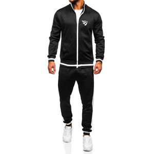 Conjunto Deportivo de Invierno Personalizado para Hombre, Ajustado, con Capucha, Cintura Elástica, 100% Poliéster, Transpirable y de Secado Rápido - Product Image 1