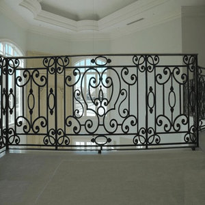 Rampes de balcon en fer forgé fabriquées à la main du Vietnam avec une structure solide, une finition élégante et une qualité durable - Product Image 5