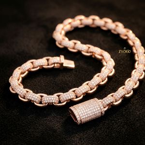 สร้อยคอทองคำ 18K ประดับเพชรทรงรี ดีไซน์หรูหรา ประดับเพชรแบบพาเว่ - Product Image 3