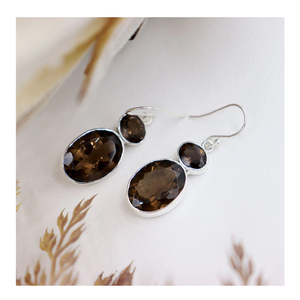 Pendiente de piedras preciosas de cuarzo ahumado de corte ovalado, ajuste de bisel de plata de ley 925, pendiente colgante de moda Chapado en plata para mujer - Product Image 3