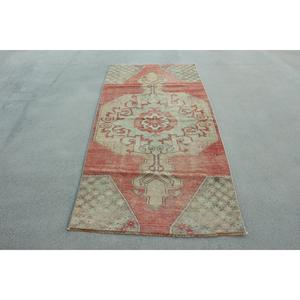 Tapis turc vintage, tapis de 3,1x6,8 pieds, tapis persan à accents rouges - Product Image 1