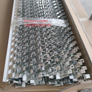 Gegalvaniseerde Hoekkraal Met Plastic Pvc-Afdekking Voor Gipsplaten Constructiemateriaal - Product Image 1