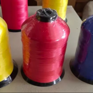12S/4 12S/6 20S/7 hilo de coser hilado de poliéster hilo de coser de poliéster para bolsa tejida PP hilo de coser de precio competitivo - Product Image 1