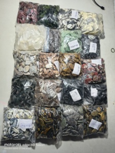 Lot de 30 sacs en gros de cabochons de pierres précieuses naturelles en vrac, formes mélangées, gravier de cristal, pierres roulées de guérison pour colliers - Product Image 3