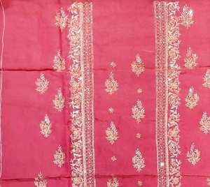 ชุดแต่งกายสำหรับงานปาร์ตี้แบบดั้งเดิมเย็บปักด้วยมือชุดปากีสถานจากนักออกแบบสมัยใหม่ - Product Image 3