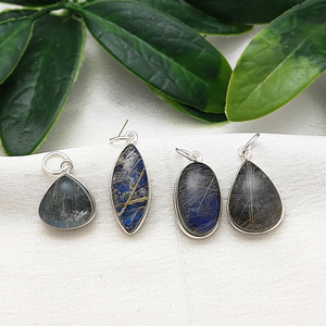 Labradorite naturelle & Quartz Rutile Doublet Poire Pendentif en pierre précieuse-Pendentif en argent 925 pour femme - Product Image 2