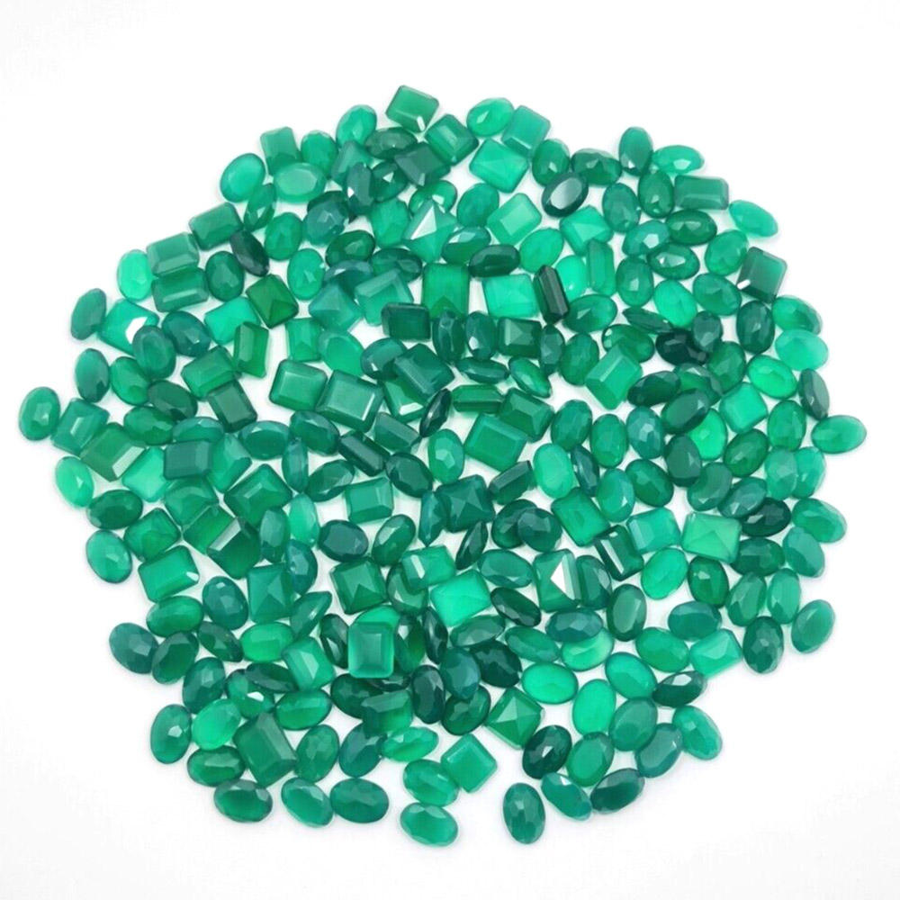 สีเขียว