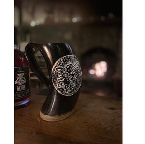 Tasse personnalisée en corne de buffle et de boeuf Tasse à boire polie de style viking - Product Image 1