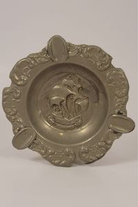 Cenicero de latón indio tradicional con diseño grabado a mano, perfecto para temas de decoración del hogar culturales y étnicos - Product Image 6