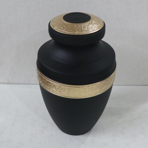 Urna de cremación metálica de aluminio elegante con diseño de bandas antiguas utilizada para mantener las cenizas de los humanos de forma segura - Product Image 2