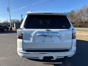 Nouveau SUV 2025 à transmission manuelle, intérieur sombre, caméra, galerie de toit métallique - Product Image 3