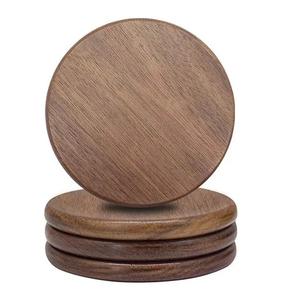 Dessous de verre en bois de style design moderne Dessous de verre en bois faits à la main personnalisés pour la maison et le mariage Dessous de verre en noyer utilisés - Product Image 2