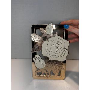 Luxury <b>Gold</b> Plated And White Rose Flowers Metal Trivet Hot Pad Decorative Metal Trivet Holder Antique Steel Teapot Trivet - Product Image 2