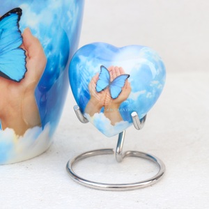 Urne de crémation en aluminium papillon de haute qualité pour cendres Urnes de cendres adultes fabriquées à la main par le fabricant Option d'impression personnalisée disponible - Product Image 3