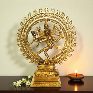 Statue de Nataraja en laiton pur avec polonais antique représentant la danse divine de Shiva comme le danseur cosmique éternel - Product Image 1