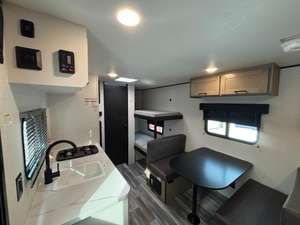 Nouveau Jayco J-a-y F-l-i-g-h-t S-L-X 170BH 2026 prêt à la vente - Product Image 2