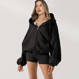 Vente en gros Vêtements de sport légers pour femmes Veste athlétique à capuche avec poches et fermeture éclair pour le yoga, la course à pied, la salle de sport - Product Image 1