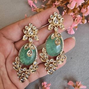 Boucles d'oreilles longues fantaisie en or antique pour femmes nouveau style traditionnel Polki pour les fêtes et les mariages bijoux en laiton cadeau parfait - Product Image 1