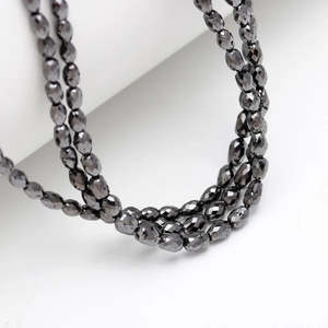 Perles de diamant noir 3-4,5 mm, perles naturelles facettées, diamants en vrac - Product Image 2