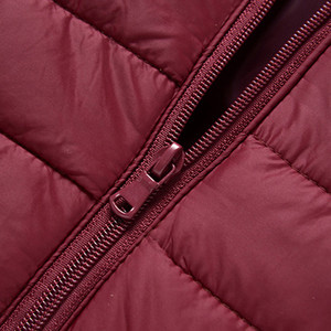 Top Premium de haute qualité 2024 doudounes StreetWear couleurs personnalisées avec fermeture éclair complète capuche à capuche deux poches latérales - Product Image 2