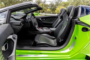 Lamborghini Huracán LP580-2 Spyder 2017 Verde, Usado, Certificado y en Buen Estado - Product Image 6
