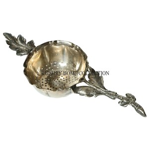 Colador de té de madera de alta calidad con mango largo y malla fina perfecto para servir té caliente y prevenir derrames - Product Image 3