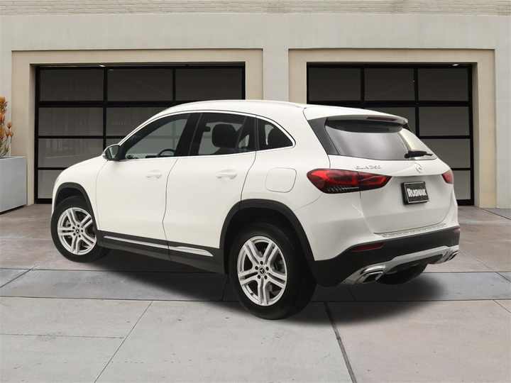 Amazing  USED CLEAN 2022 Mercedes-Benz GLA 250 4MATIC