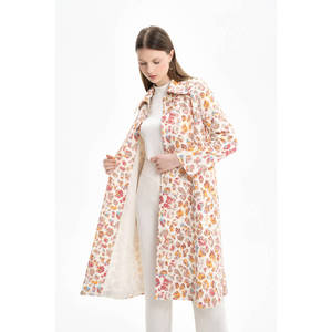 Blazer Cruzado con Estampado de Leopardo Beige para Mujer - Tejido Transpirable con Bolsillos - Product Image 5