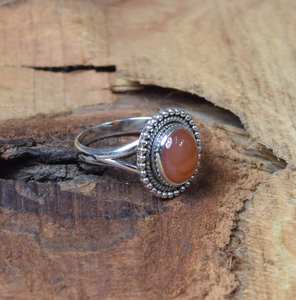 Bague en argent sterling avec pierre précieuse ovale en cornaline rouge, bijoux faits à la main, cadeau élégant pour les femmes - Product Image 4