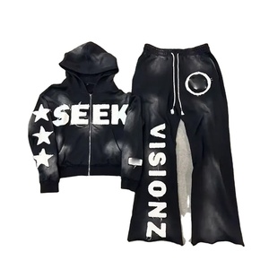 Conjunto de Sudadera con Capucha y Pantalones Deportivos Acampanados al por Mayor - Product Image 1