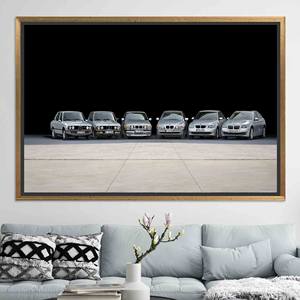 Impresión en Lienzo de la Serie 5 de BMW: Decoración Moderna para Garaje y Oficina, Lienzo con Marco Dorado - Product Image 1