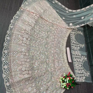 Lehenga de créateur Bollywood en fausse fourrure lourde et géorgette 9MM, avec dupatta réversible, pour mariage - Product Image 1